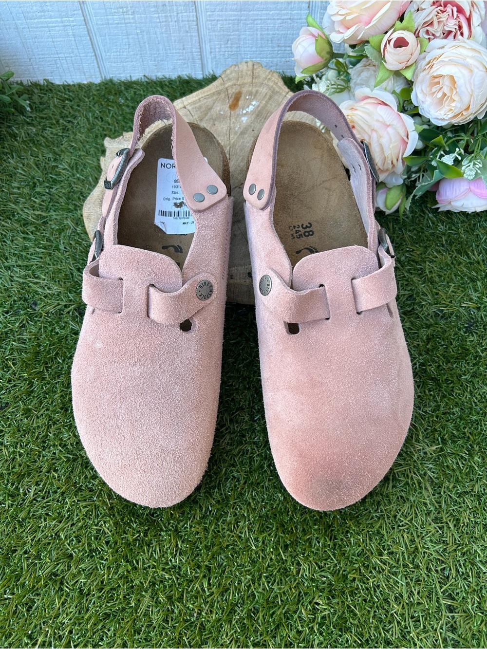 Birkenstock
Tokio Suede Leather size 38 US 7-7.5 like new
$165 Color: Pink Clay - Picture 6 of 16